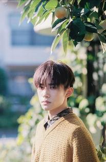 娱乐吃瓜酱阳光大男孩