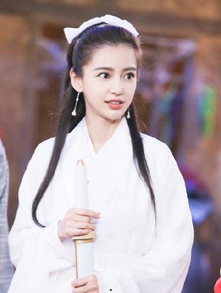 吃瓜娱乐圈白鹿是谁,娱乐圈新晋小花，吃瓜群众热议焦点