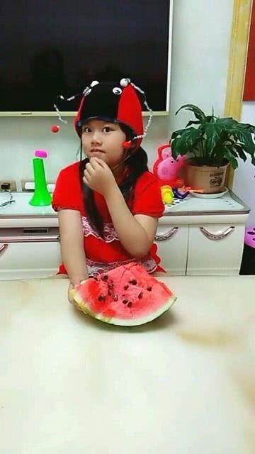 甜甜娱乐吃瓜